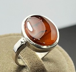 انگشتر عقیق سرخ یمنی رکاب صفوی ساده دست ساز