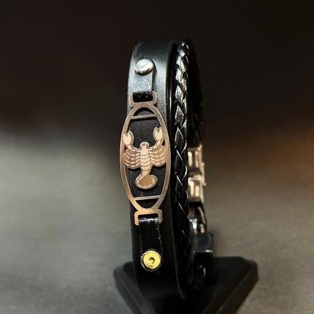   دستبند چرم مردانه با پلاک نقره عیار 925محصول