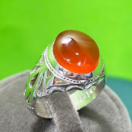   انگشتر عقیق سرخ یمنی پاک با رکاب نقره 925محصول