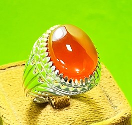 انگشتر عقیق سرخ یمنی رکاب نقره فیلی شبکه ای 