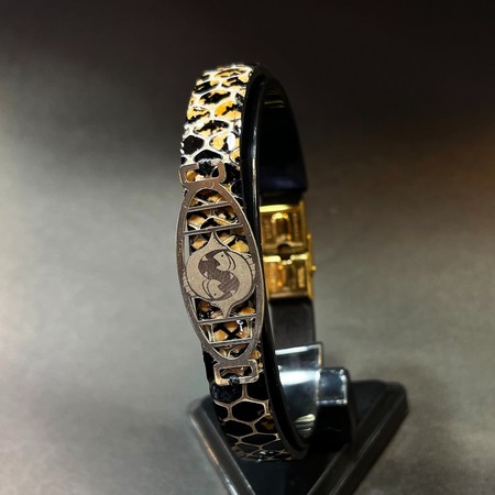   دستبند چرم مردانه پلاک نقره طرح دو ماهیمحصول