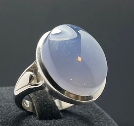 انگشتر نقره عقیق کبود یمنی رکاب دست ساز طرح صفوی