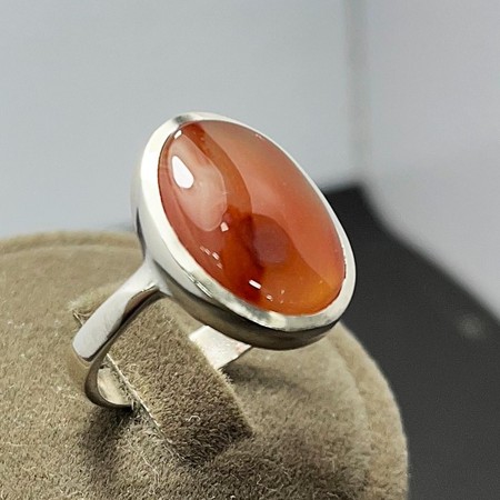   انگشتر عقیق سرخ یمنی رکاب نقره صفوی ساده دست سازمحصول