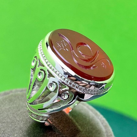   انگشتر عقیق سرخ یمنی دستنویس علی رکاب نقرهمحصول