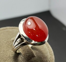 انگشتر عقیق سرخ یمنی رکاب صفوی دست ساز